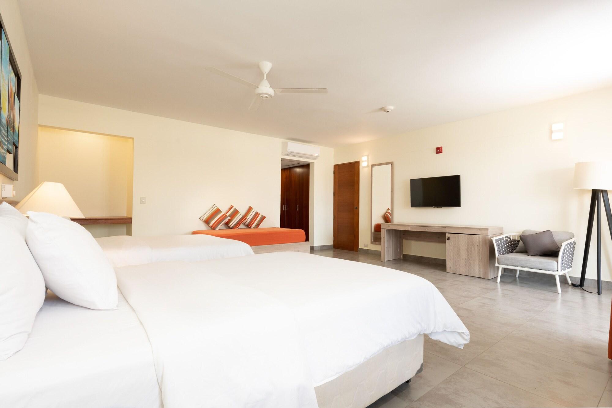 Royal Decameron Punta Sal - Resort Canoas de Punta Sal